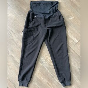 Figs Maternity Zamora jogger scrub pants, size small.